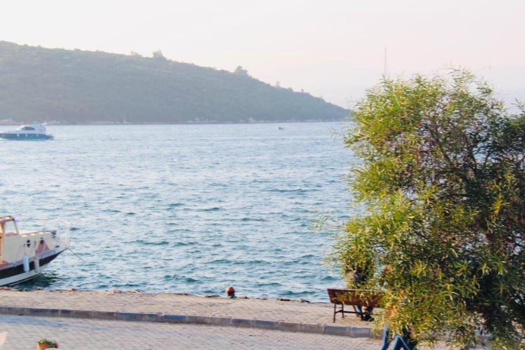 Silenos Boutique Hotel Сеферихисар Экстерьер фото